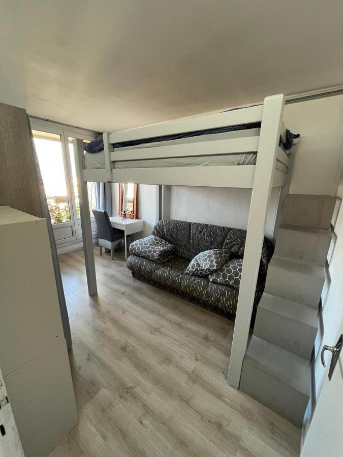 Grand Appartement Proche De Paris Chille Exterior foto